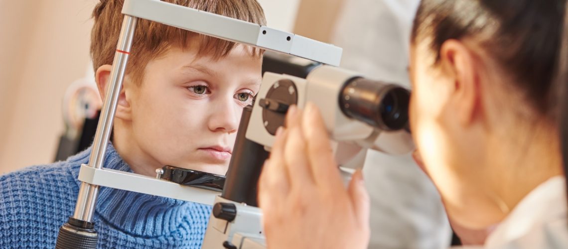 consultas oftalmológicas regulares para crianças 